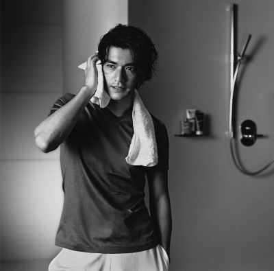 I was expecting to look like this after the facial, but the Biotherm people said it was out of their hands...