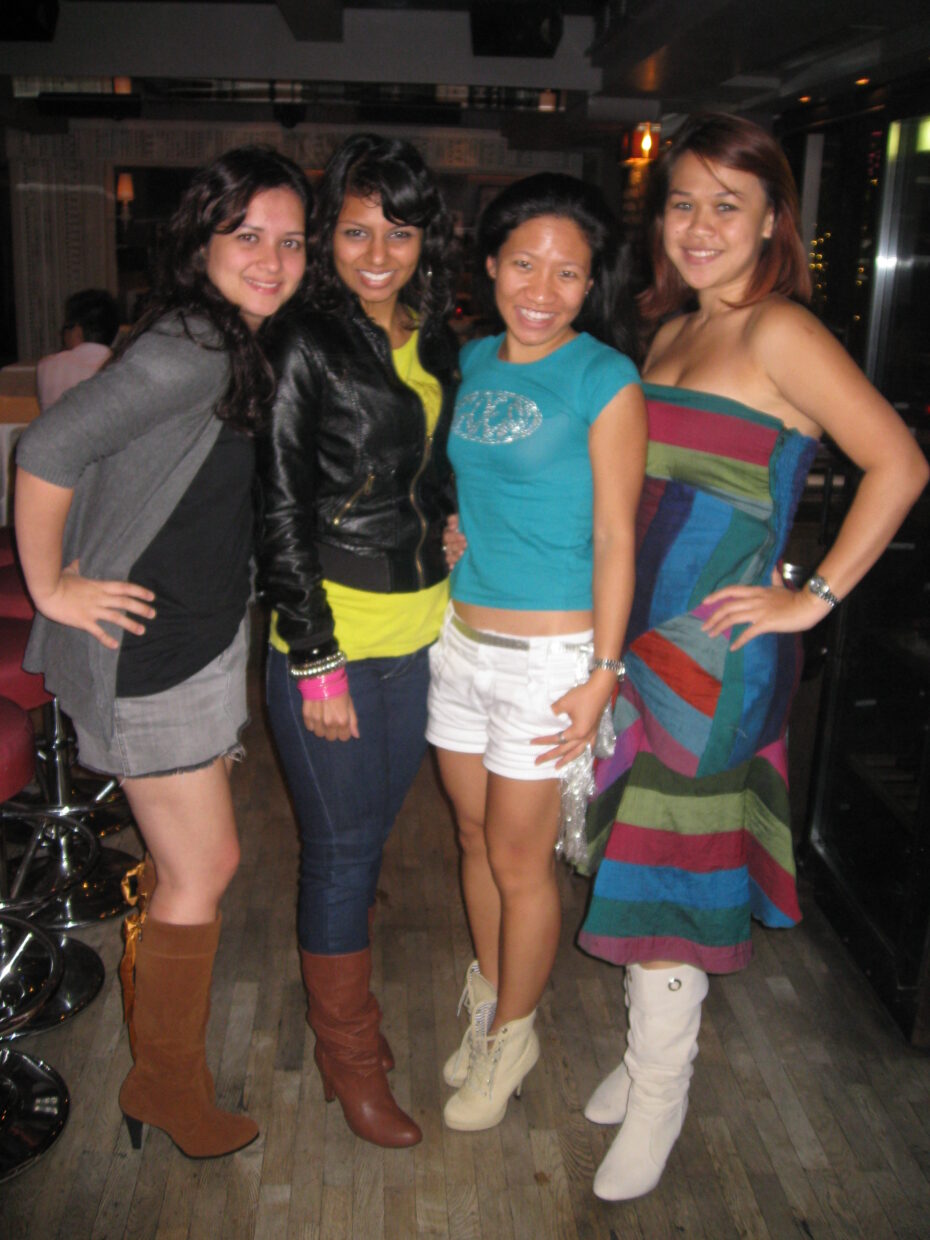 All of us in our new boots. Although, they gave Carol (3rd from left) the wrong size and Veronica (4th from left) one pair without a string on one boot.