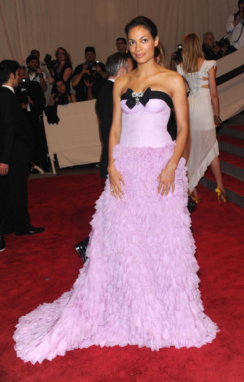 Rosario Dawson in Giambattista Valli and Fred Leighton jewels