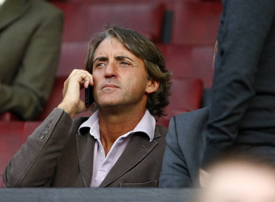 Mancini already had Gago, de Rossi and van Bommel turn him down, so Hargreaves it was.