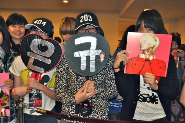 Excited K-pop fans who were lucky enough to meet their idols Super Junior and f(x) up close last weekend in Petaling Jaya.