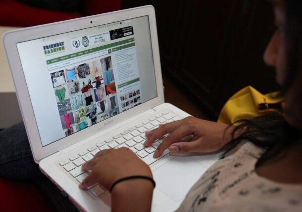 Friendly Fashion is free and uncomplicated to use