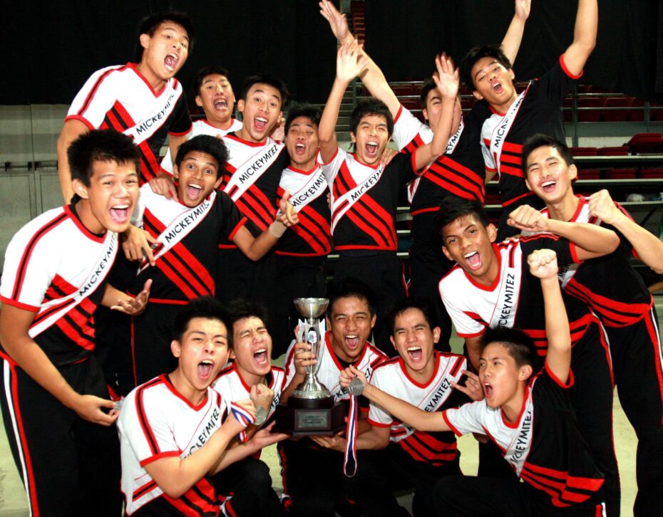 CHEER 2011 finals held at Stadium Putra Bukit Jalil yesterday. Mickeymitez of SMK Damasara Jaya Champion of Co Ed Division.