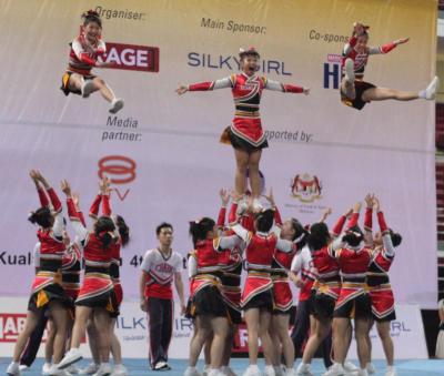 Titans Traditional Cheer powerhouses the Titans from SMJK Ave Maria Convent, Ipoh, Perak performing their routine at Cheer 2009. Don't need us to tell you which cheerleaders are the 'flyers' and which are the 'bases', right?