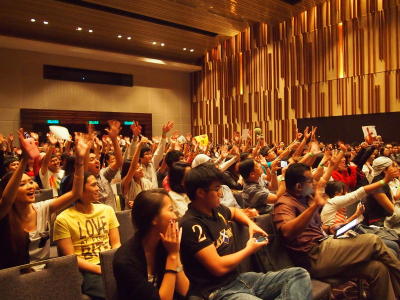 Fans were excited to see David Choi perform.