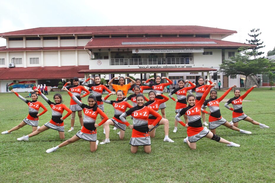D*Starz from SMK (P) Sri Aman team photo.