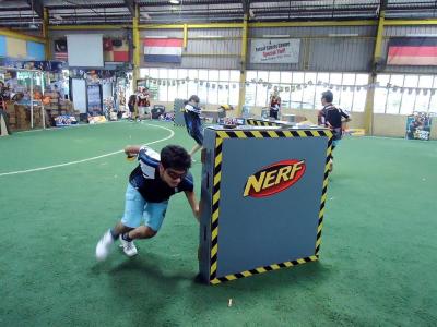 One of the BRATs, Vishnu, dodging a dart during qualifiers.