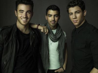 The Jonas Brothers are back!