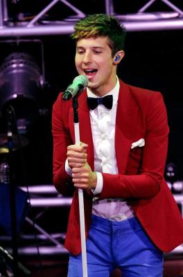 Frontman Ryan Follesé during their showcase in Stage Club, KL.