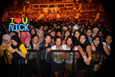 The fans impatiently waiting to watch the Jonas Brothers' concert in Stadium Negara.