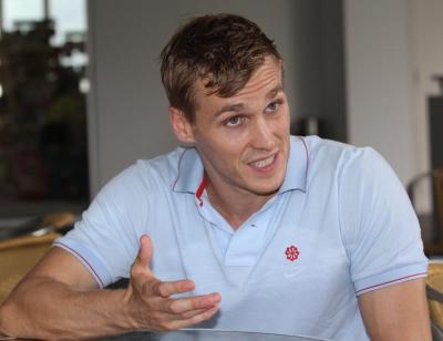 Ian Deeth says running can be more than just exercise, it is a social sport.