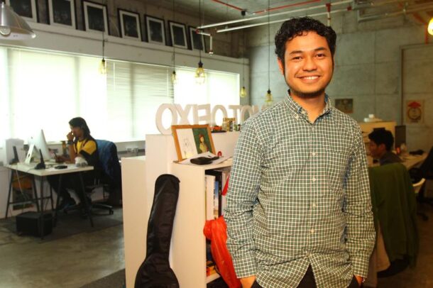 Faris Hanapiah is the Young Creative Entrepreneur Media Award winner of 2012.