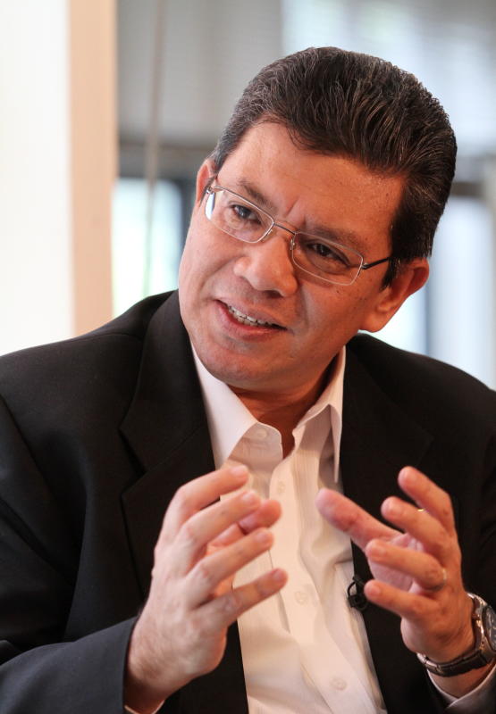 Barisan politician Datuk Saifuddin Abdullah says that the social media is a powerful influencer in regards to the GE13.