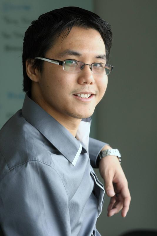 Social media expert David Lian expects the trend of discussing politics on social media to continue to grow in the future.