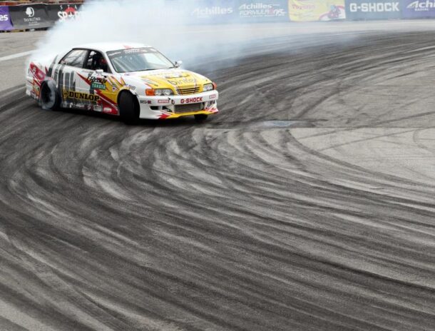 A couple of BRATs<br>went for a spin (literally) with a professional drift racer.