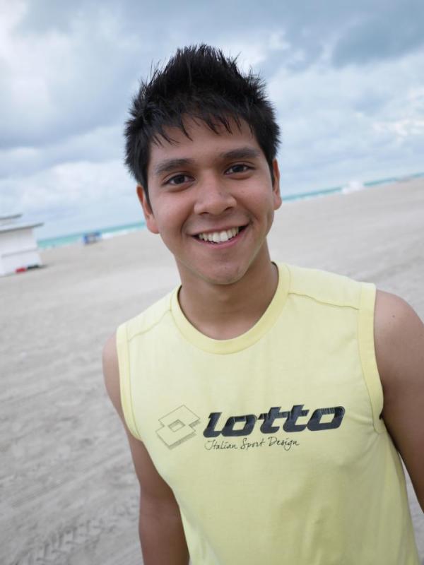 Purdue University final year chemical engineering undergraduate Kenneth Tan wanted to show how united Malaysians were thousands of miles away and came up with the idea to record a music video.