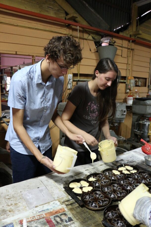 Exchange students got to make kuih bahulu at a local bakery during the camp.