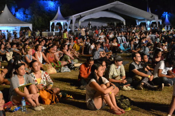 Movie madness: Over 4,000 people turned up for the first-ever Tropfest South East Asia event, held in George Town, Penang.