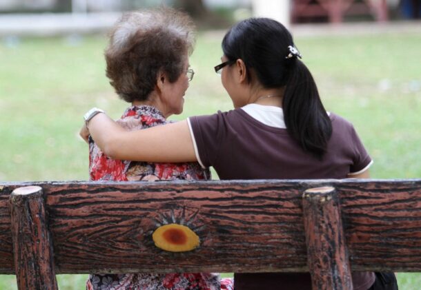 If your parents are not insured yet, it is advisable to buy them insurance before they are ineligible, advised financial planners to the young people.