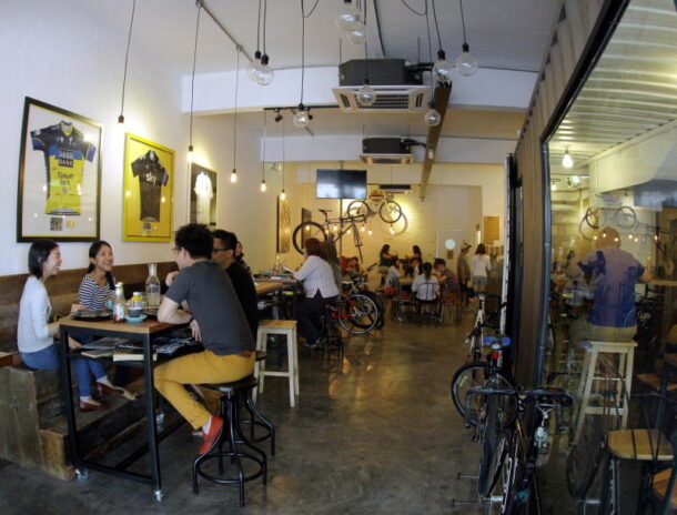Apart from the smell of freshly brewed coffee to welcome you as you enter the cafe, you'd also see a bunch of bicycles parked there by riders. Yes, that's allowed here.