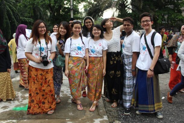 Culture for a cause: The BRATs on the scene at Keretapi Sarong.