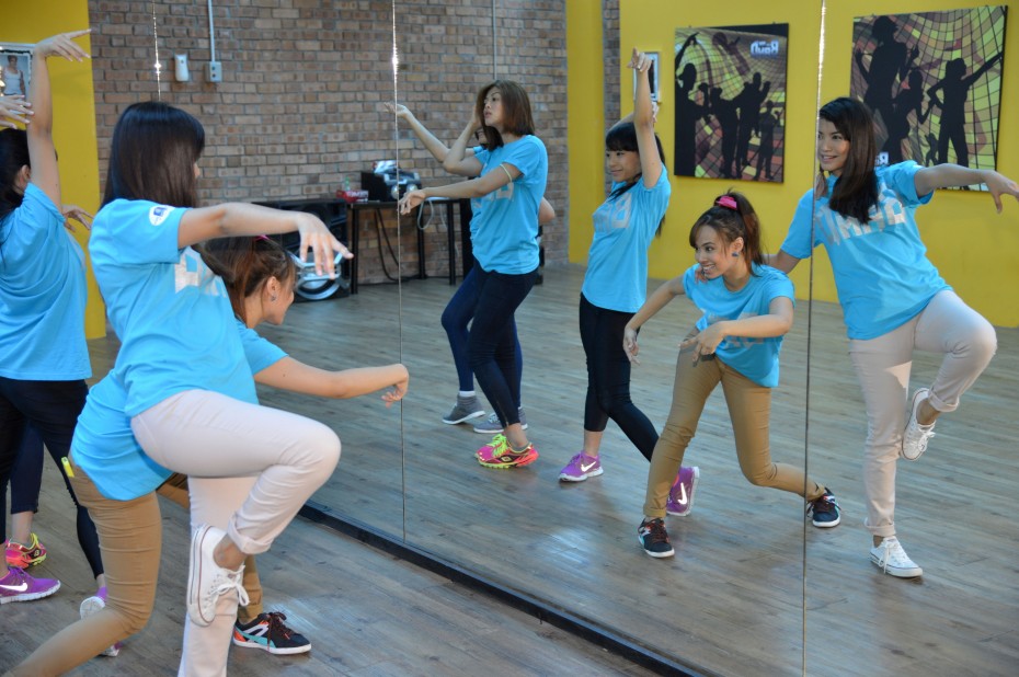 The Recruits practise, live and compete for over two months under one roof, a space specifically built for the competition.