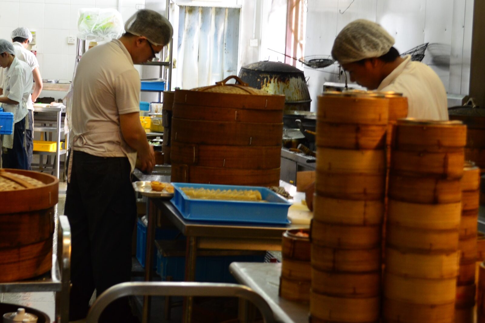 Foh San employs 25 chefs to create the 150 dishes it serves daily.