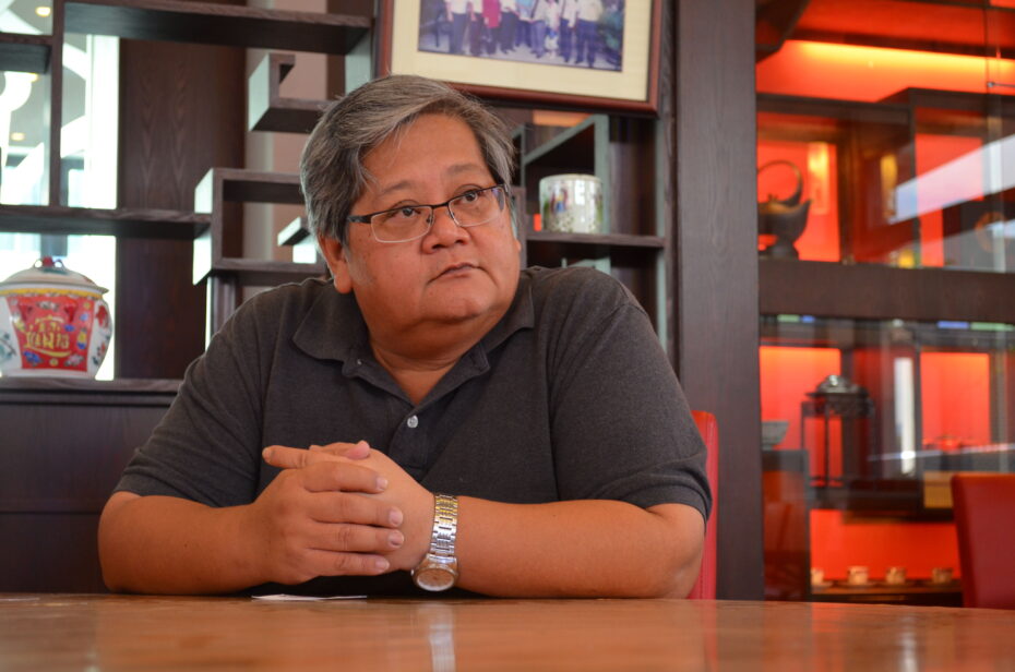 Foh San general manager Shum Pak Kong, 56, the main man managing the busy restaurant.