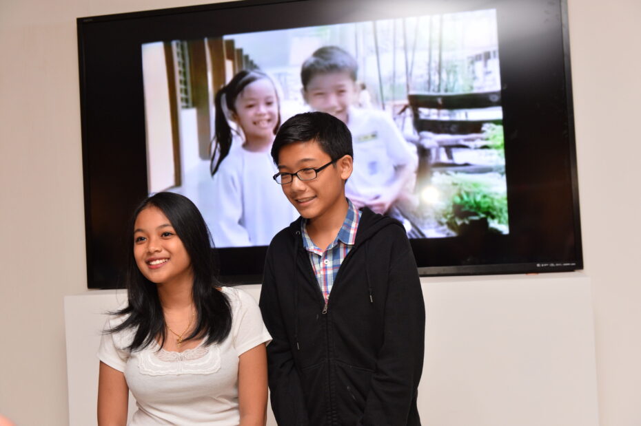 Ummi Khazriena and Tan Hong Ming, the "stars" of the classic Petronas TVC Tan Hong Ming In Love (directed by the late Yasmin Ahmad), are now in their teens - and still adorable as ever.