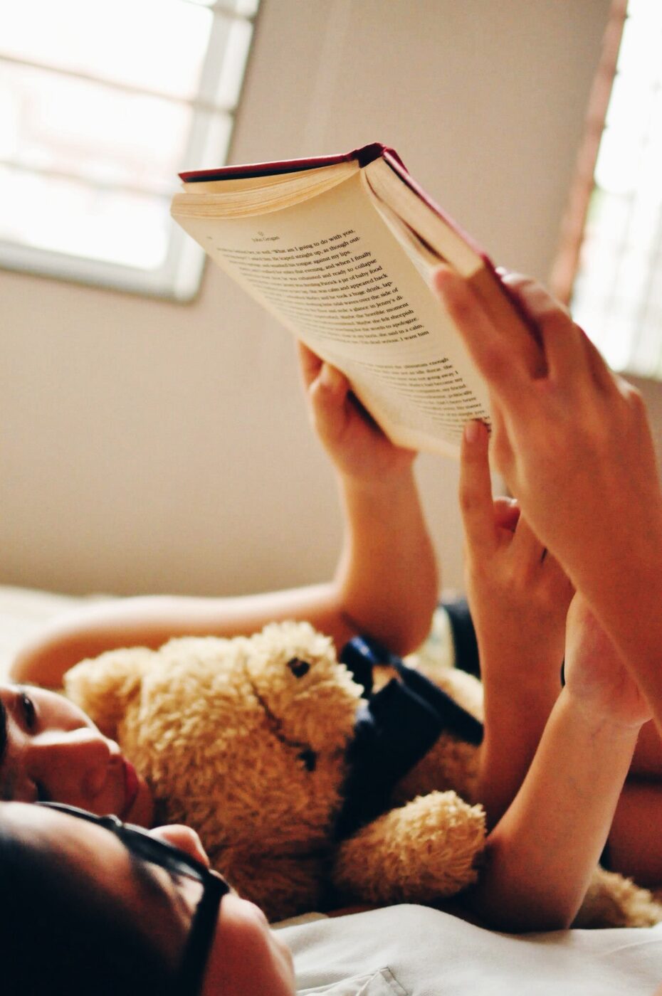 An Everlasting Friend by Lo Ju Lene