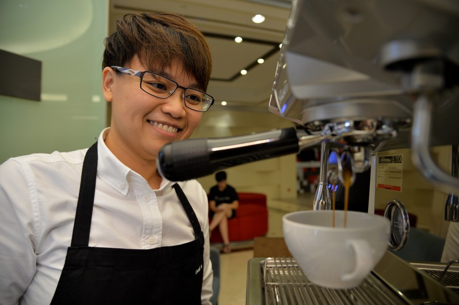 Cheryl from Latte Plus making coffee