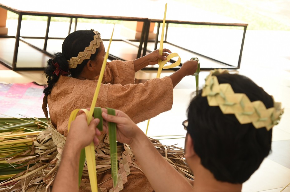 One of our many tasks involved having to learn how to make weavings and taking pictures of our progress. Other activities were tougher, requiring us to take videos and navigate on foot.