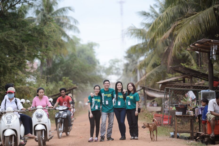 Lending a helping hand: 30-Hour Famine advocates (from left) Cindy Wong, 18, Issac Ng, 23, Jasmine Goh, 18, and Louise Lew, 29 saw the poor living conditions in Stoung and Prasat Sambour in Kampong Thom, Cambodia. And they hope to make a difference by sharing their experiences with Malaysian youth in order to raise awareness and funds. - Photos by Teh Jia Shyan.
