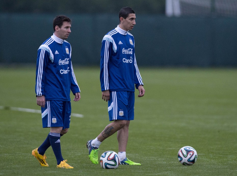 Messi would have plenty of friends in Manchester, including Angel Di Maria and his Argentina teammates Sergio Aguero, Marcos Rojo, Pablo Zabaleta, Martin Demichelis and Willy Caballero. -- Photo by AFP