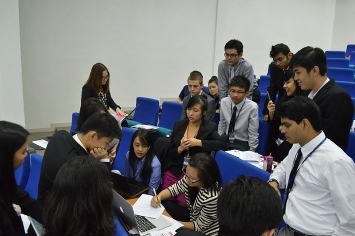 Delegates at the Nottingham University MUN (NUMUN) conference last year in April. NUMUN this year will be held from 28th February to 1st March.- Photo by Nottingham University Model United Nations Association (NUMUNA)