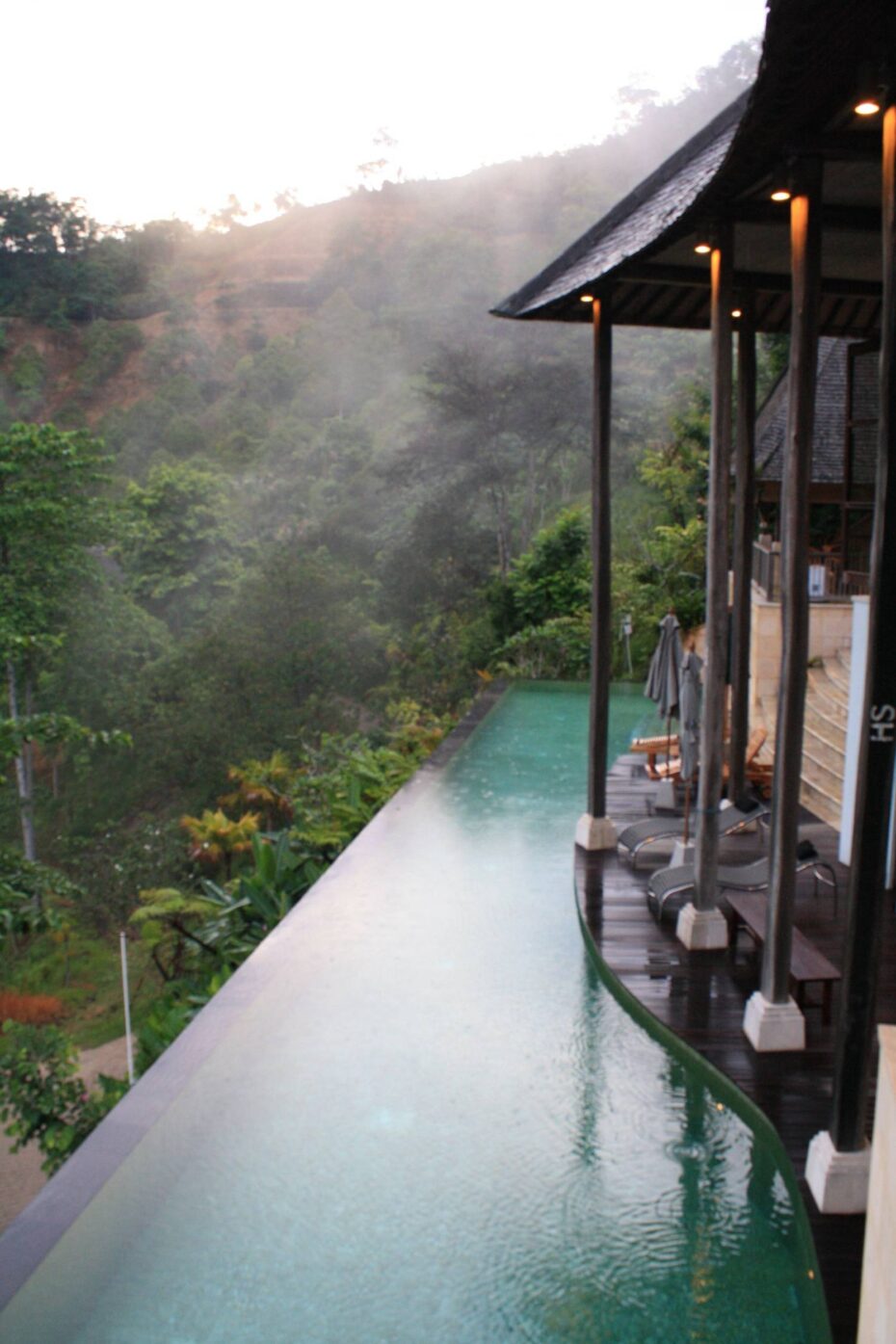 Destination Raub: The 35 participants of our BRATs Raub young journalist camp have been selected and they'll be staying here - the six-star Casabrina resort.