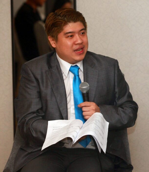 "There are so many ways a leader can communicate with their employees - text, Whatsapp and other online tools. So the leader should embrace social connectivity first before everyone else can adopt it," said Tock. - Photo: CHAN TAK KONG/The Star