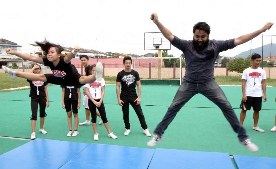 Prakash's far from toe-touch jump.<br>- Photo: SAMUEL ONG / The Star
