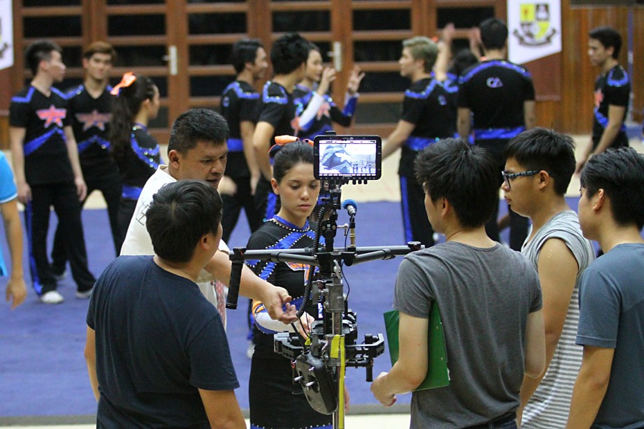 Actress Julia Farhana Marin plays the team captain in the video, and she was impressed by the cheerleaders’ athleticisim.