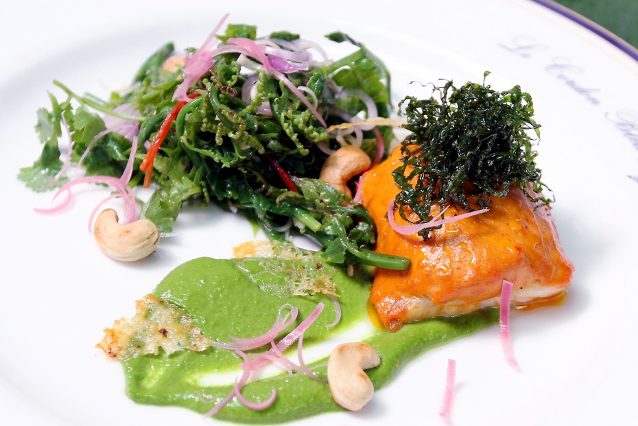 Nurilkarim's dish: a succulent baked red snapper with prawn otak-otak and ulam pesto. ─ Photos by: RICKY LAI/The Star