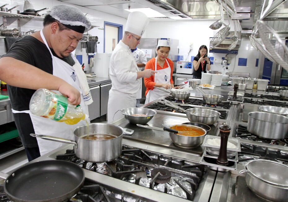 In their confessionals, all the judges agreed that Ahong was in their top two list and should continue to strive in all his future endeavors