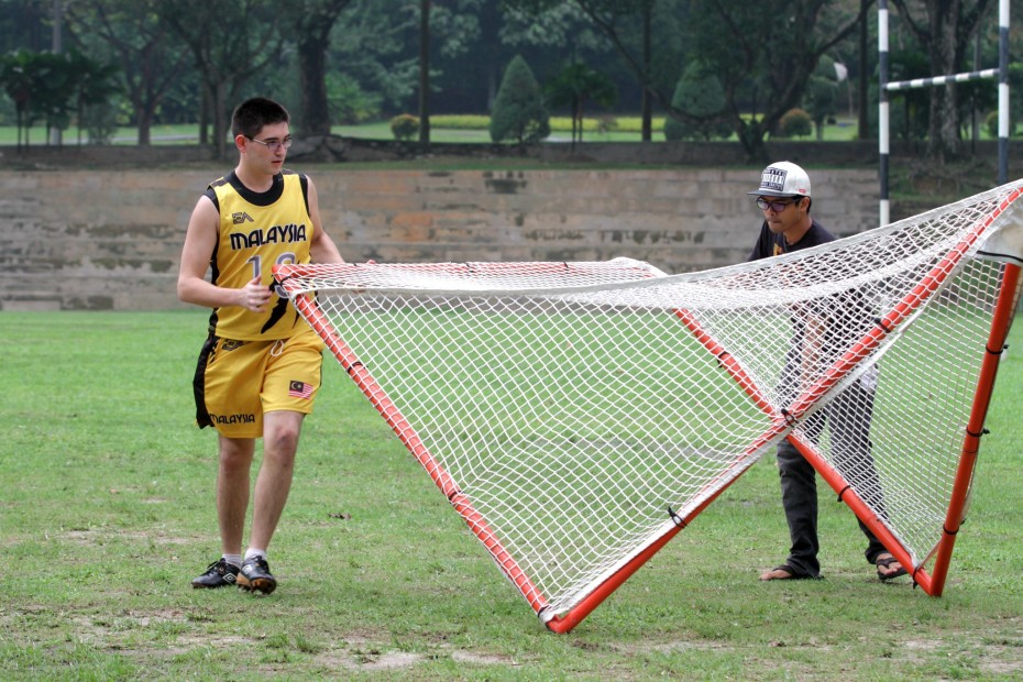 Marr and Ishyraq setting up the goal before practice. ― Photos by: SAM THAM/The Star